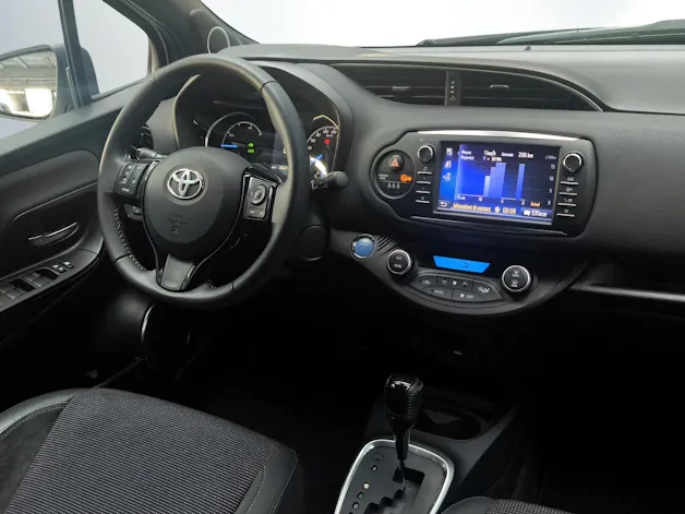 Toyota Yaris 1.5 VVT-i HSD Premium