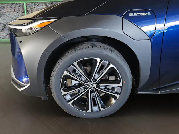 Toyota bZ4X Premium AWD