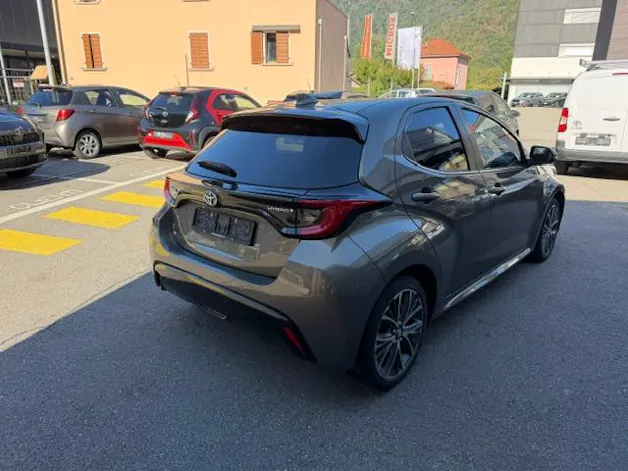 Toyota Yaris 1.5 VVT-i HSD Premium