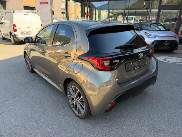 Toyota Yaris 1.5 VVT-i HSD Premium