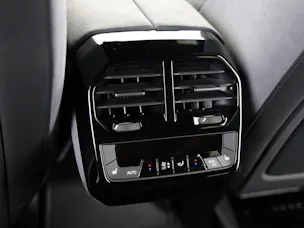 BMW iX xDrive60