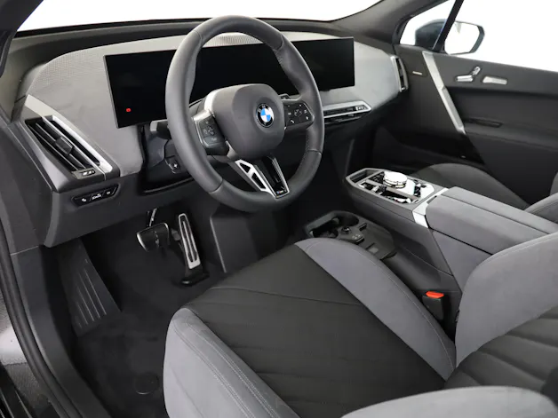 BMW iX xDrive60