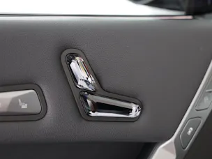 BMW iX xDrive60