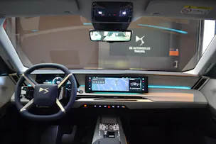 DS Automobiles No8 E-Tense Pallas