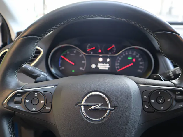 Opel Grandland X 1.6 T PHEV Ultimate 4x4