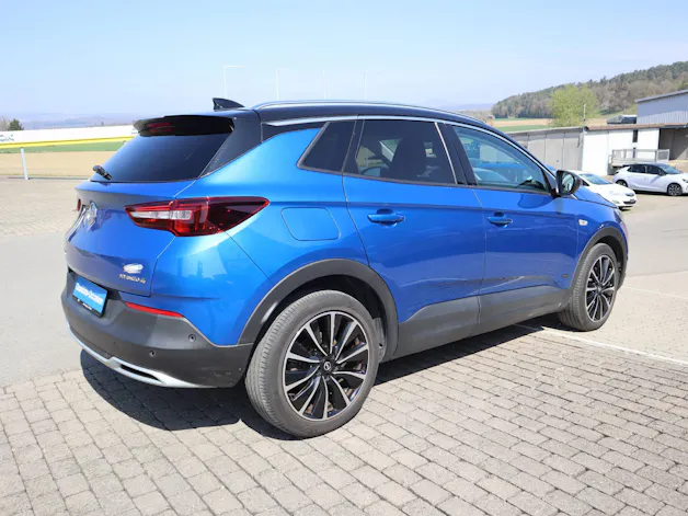 Opel Grandland X 1.6 T PHEV Ultimate 4x4