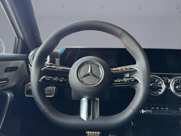 Mercedes-Benz A 250 AMG Line 4m