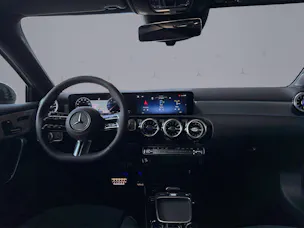 Mercedes-Benz A 250 AMG Line 4m