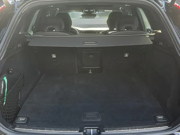 VOLVO XC60 2.0 T8 TE XCENTRIC Black Edition eAWD