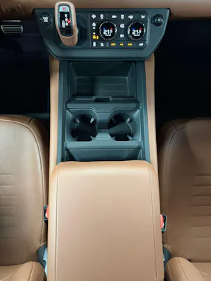 Land Rover Defender 110 4.4 V8 Octa