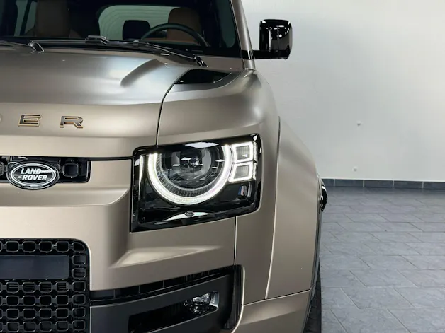 Land Rover Defender 110 4.4 V8 Octa