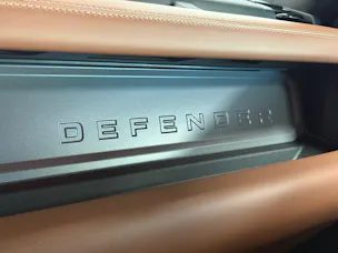 Land Rover Defender 110 4.4 V8 Octa