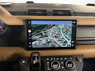 Land Rover Defender 90 3.0 D I6 250 X-Dynamic SE
