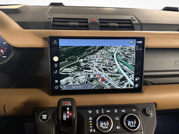 Land Rover Defender 90 3.0 D I6 250 X-Dynamic SE