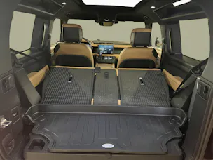 Land Rover Defender 90 3.0 D I6 250 X-Dynamic SE