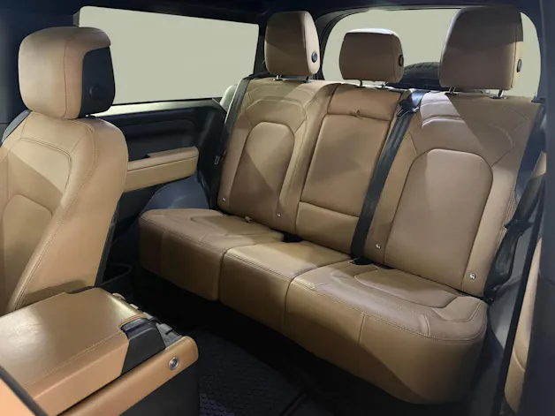 Land Rover Defender 90 3.0 D I6 250 X-Dynamic SE