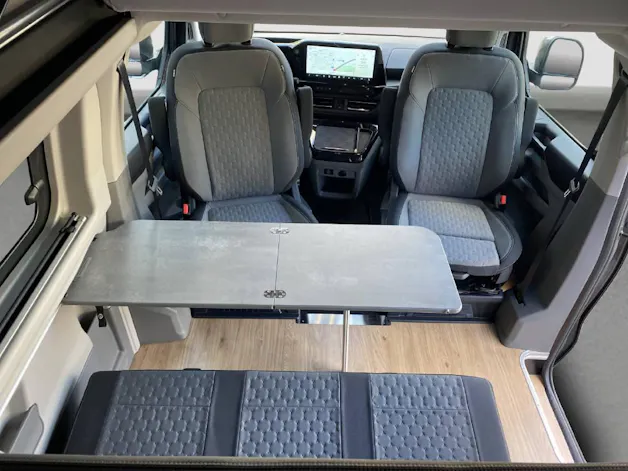 Ford Transit Nugget 320 L1 2.0 Ecoblue 170 PS Titanium