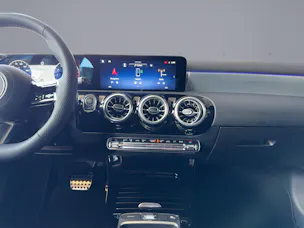 Mercedes-Benz A 250 AMG Line 4m