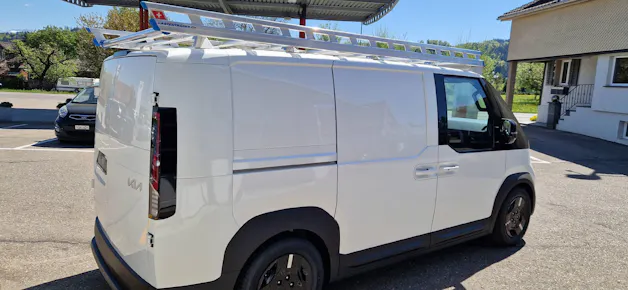 Kia PV5 Cargo 71.2 kWh Plus L2H1 3Door