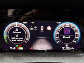 https://vehicle.imgix.net/4288857/851206e9-8b86-4bbf-a870-639699ecf6f9.jpg