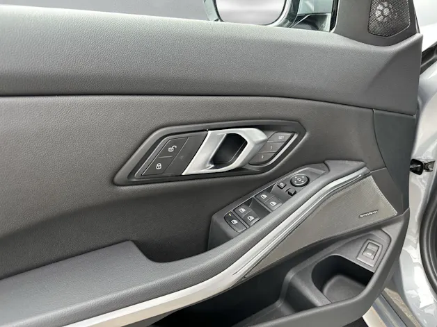 BMW 320d M Sport Touring xDrive G21 (CH)