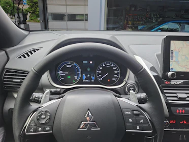 MITSUBISHI ECLIPSE CROSS 13