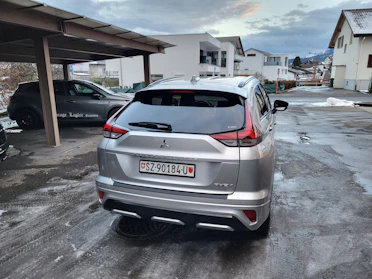 MITSUBISHI ECLIPSE CROSS 8
