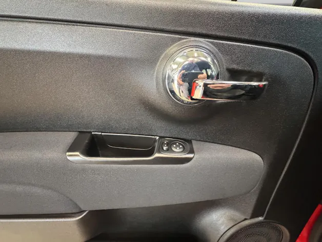 Fiat 500 1.0 Hybrid Swiss Edition