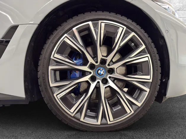 BMW i4 M50