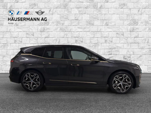 BMW iX xDrive40