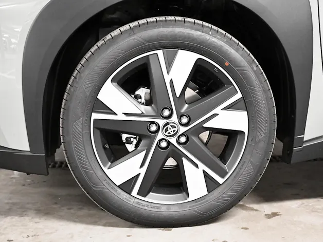 Toyota Aygo X 1.5 VVT-i HSD Trend