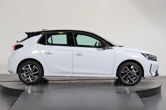 https://vehicle.imgix.net/4289093/50968343-a28a-4a74-b2ca-38042361d8ff.JPG