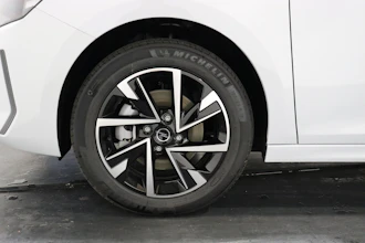 https://vehicle.imgix.net/4289093/873fc577-00d3-4cc2-9bbf-913c785427bf.JPG