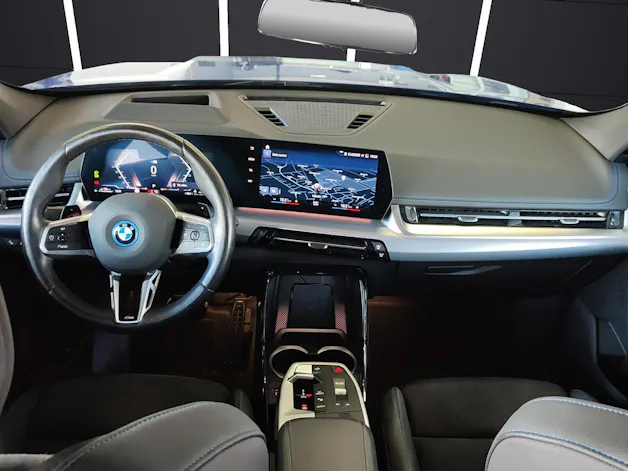 BMW X1 30e xDrive paddles