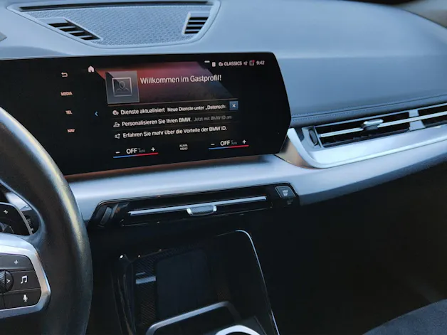BMW X1 30e xDrive paddles