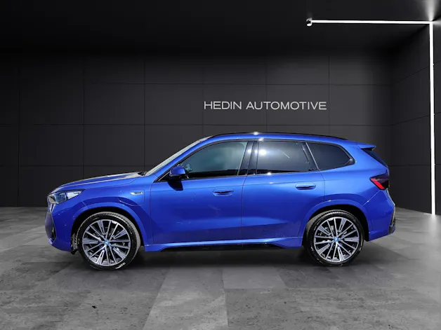 BMW X1 30e xDrive paddles