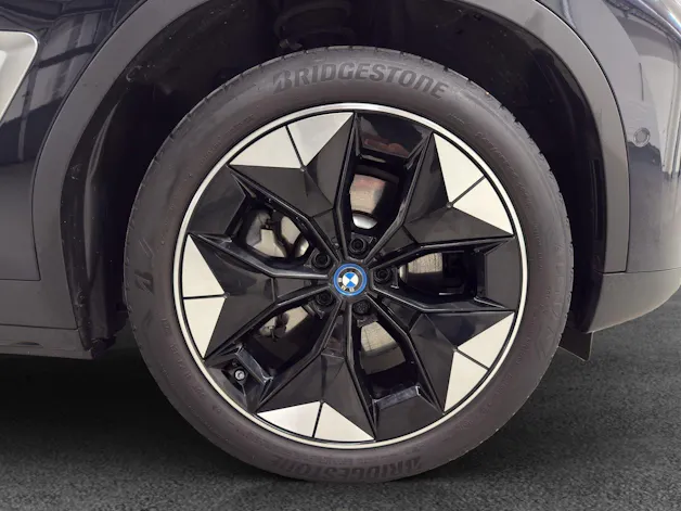 BMW iX3 Impressive