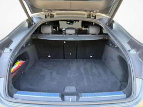 https://vehicle.imgix.net/4289174/4e196c88-80c2-4e52-a590-9858f707fb7e.jpg
