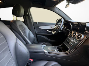 https://vehicle.imgix.net/4289174/a6222f1a-f531-4718-8eac-a83f065606a9.jpg