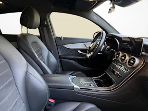 Fahrzeugbild MERCEDES-BENZ GLC 200 AMG Line 4m Coupé