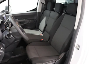 https://vehicle.imgix.net/4289204/8a271d24-284a-47cd-8085-e92acf61e8fb.JPG