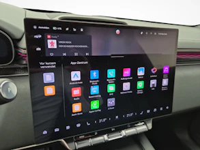 https://vehicle.imgix.net/4289207/ecc9700d-3da9-4f9f-978a-d35887bf1ba9.jpg