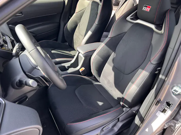 Toyota Corolla Cross 2.0 HSD GR Sport AWD-i
