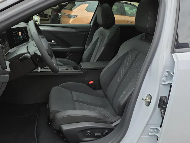 Opel Astra-e Sports Tourer Ultimate
