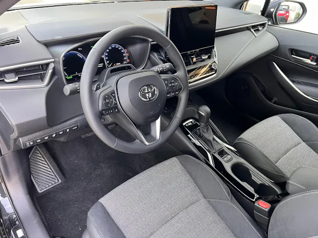 Toyota Corolla Touring Sports 2.0 HSD Swiss Edition