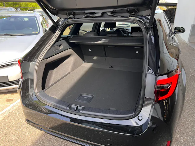 Toyota Corolla Touring Sports 2.0 HSD Swiss Edition