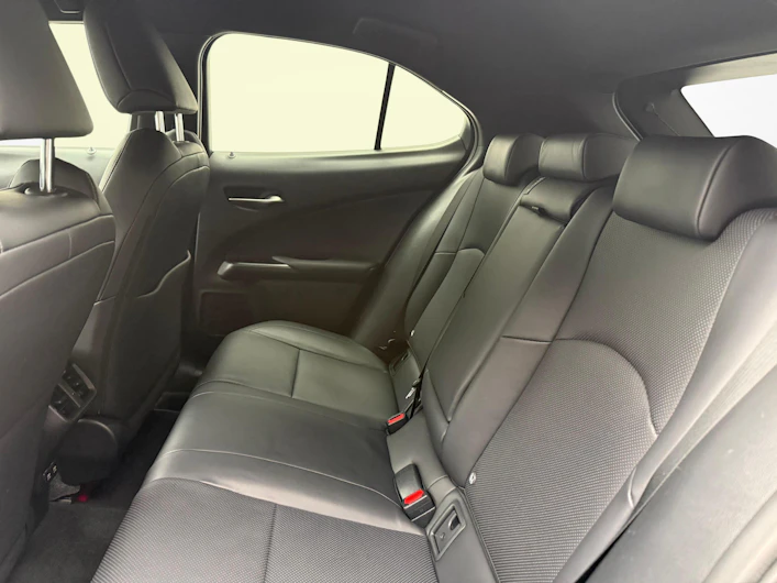 image du véhicule LEXUS UX