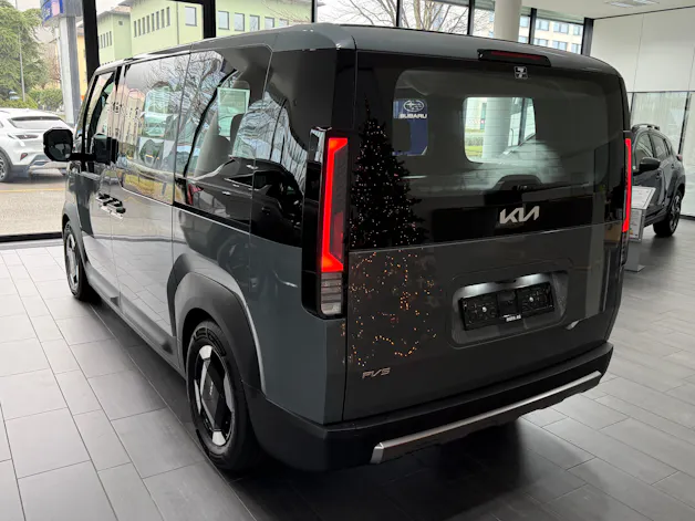 Kia PV5 Passenger 71.2 kWh Plus