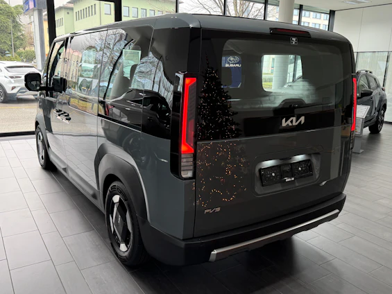 immagine del veicolo 5 immagine del veicolo 5