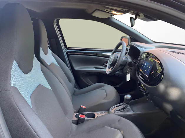 Toyota Aygo X 1.5 VVT-i HSD Comfort
